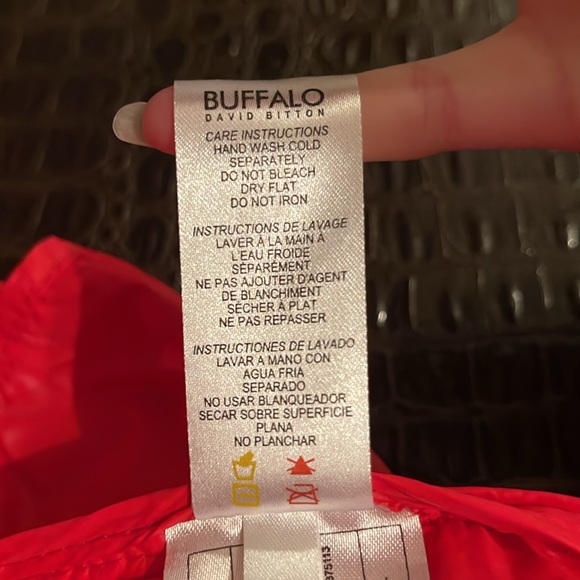 BUFFALO David Bitton Red Puffer Down Filled Jacket. Size small. - Picture 12 of 12
